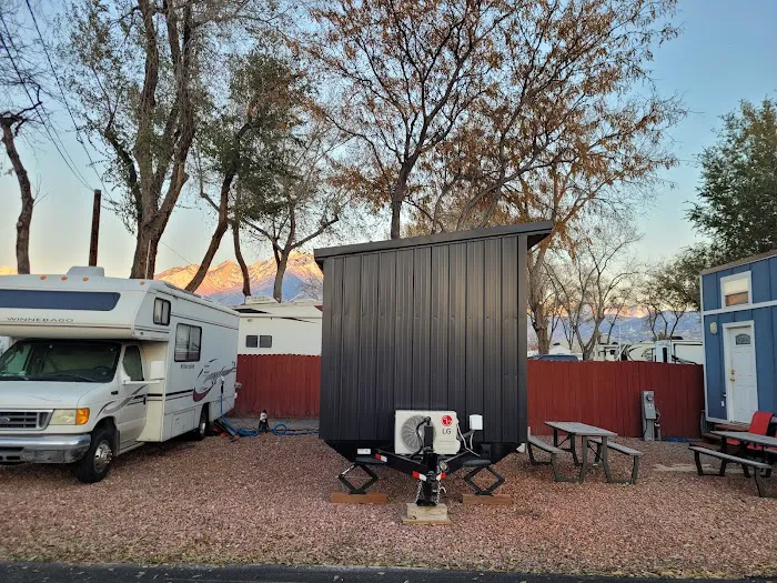 Mountain Shadows RV Park Picture 4