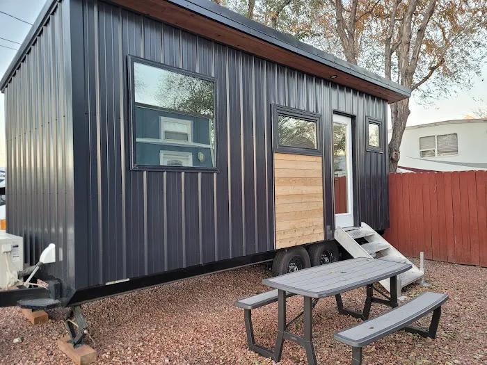 Mountain Shadows RV Park Picture 6