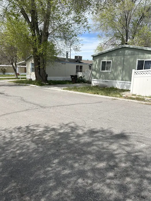 Sandy Mobile Home Park Picture 1