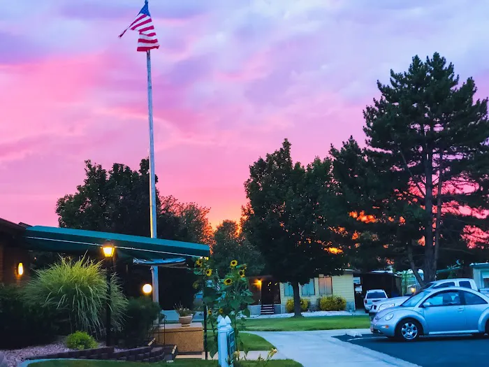 Majestic Meadows Mobile Home Park Picture 10