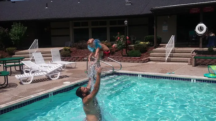 Majestic Meadows Mobile Home Park Picture 6