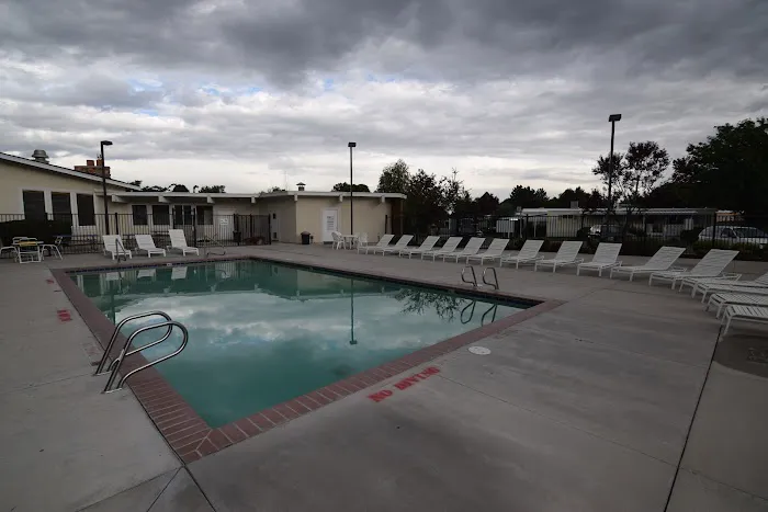 Country Club Estates Manufactured Home Community Picture 1