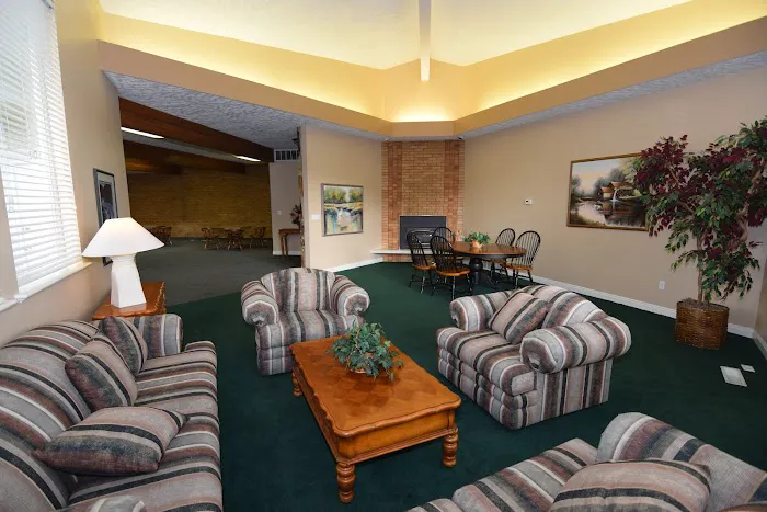 Country Club Estates Manufactured Home Community Picture 9