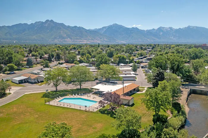 Cottonwood Coves MHC Picture 1