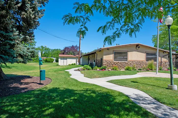 Cottonwood Coves MHC Picture 9