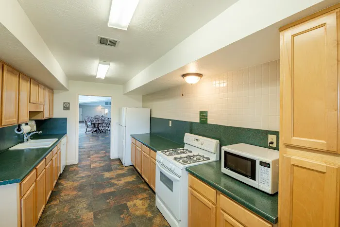 Meadowbrook Village Mobile Home Park Picture 7