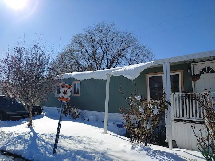 Westcrest Manufactured Home Community Picture 3