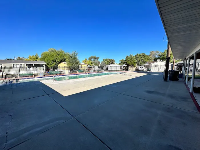 Westcrest Manufactured Home Community Picture 7