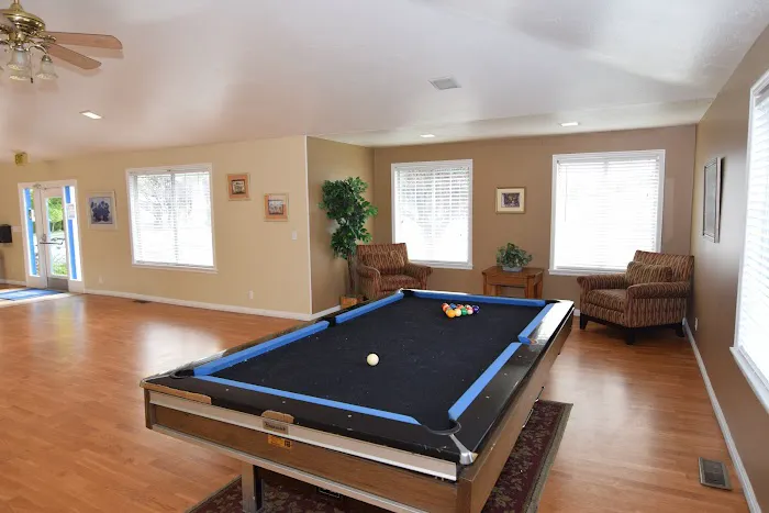 Windsor Estates Manufactured Home Community Picture 7