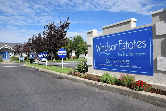 Windsor Estates Manufactured Home Community Picture 10