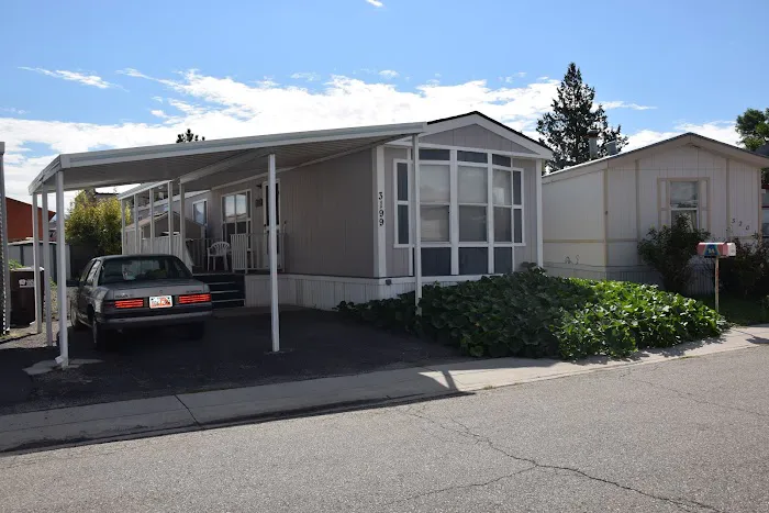 Redwood Village Manufactured Home Community Picture 6