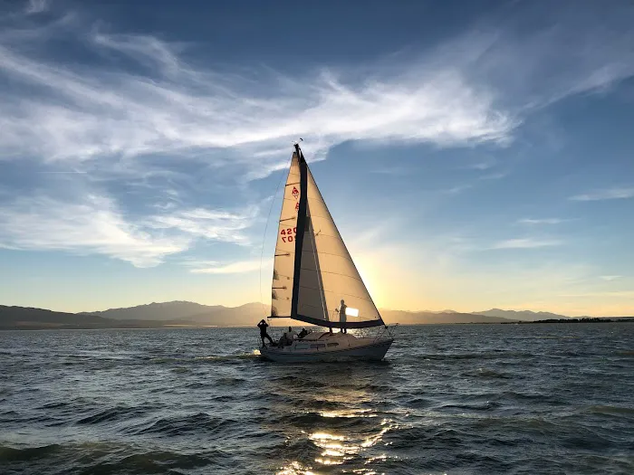 Lake Shore RV Park Picture 2