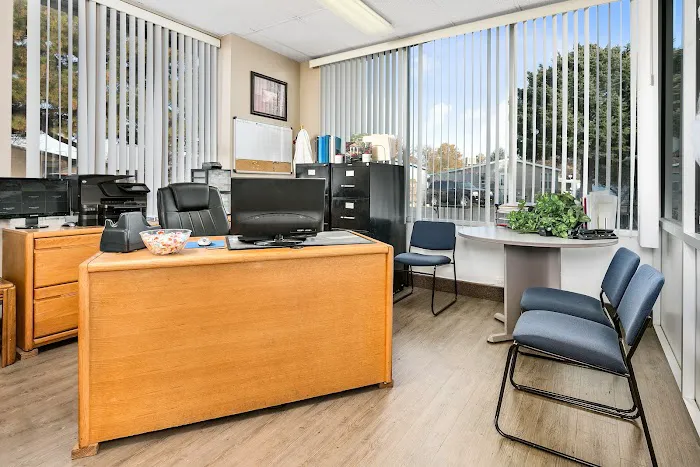 Bonneville Gardens Picture 3