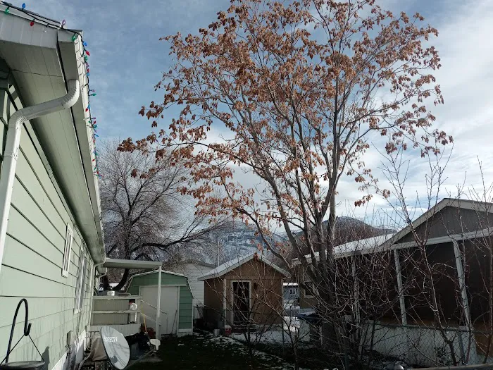 Imperial Mobile Home Park Picture 7