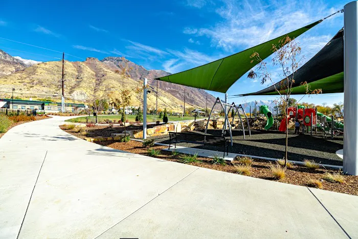 South Willow Community Picture 4