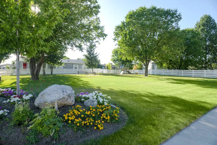 Oakbrook Crest, manufactured home community Picture 2