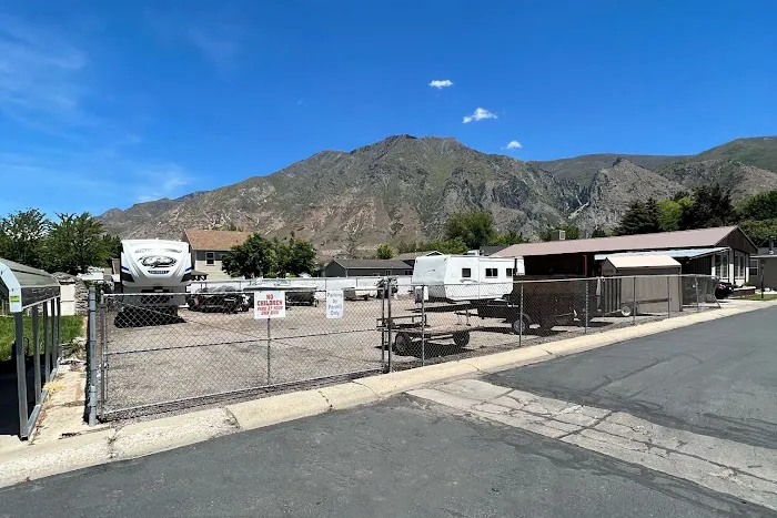 Green Acres Mobile Park Picture 7