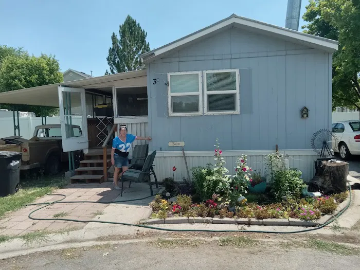 Valley Royal Mobile Home Park Picture 1