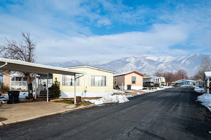 Apple Acres Picture 2