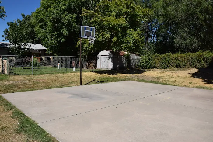 Willow Creek Estates Manufactured Home Community Picture 8