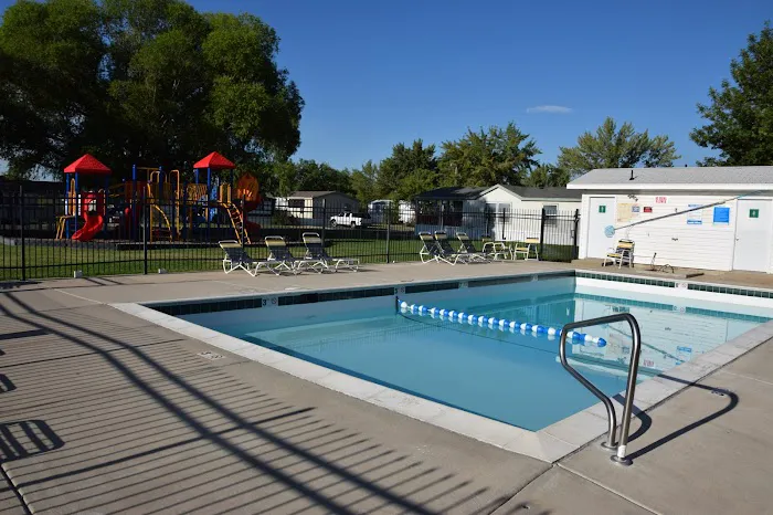 Evergreen Village Manufactured Home Community Picture 3