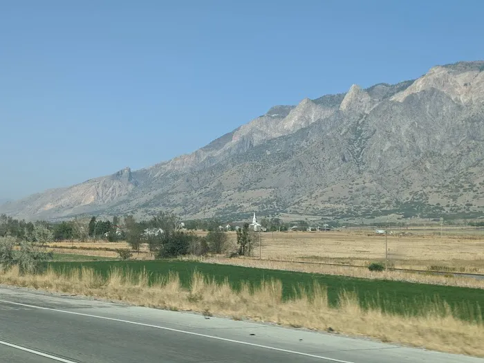 Hot Springs Mobile Home Park Picture 6