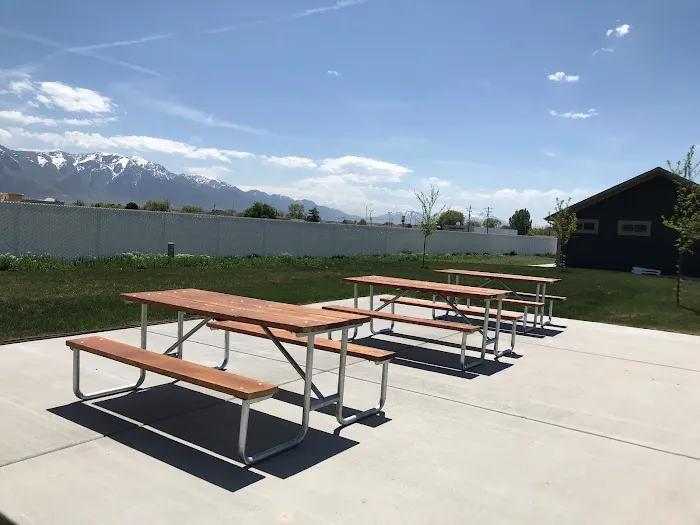 Aspen Grove Rv Park Picture 10