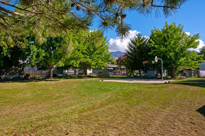 Cinnamon Ridge Mobile Home Community Picture 1