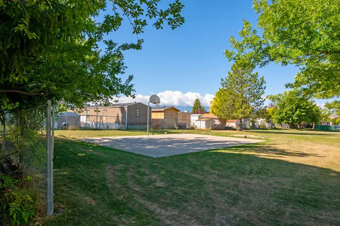 Cinnamon Ridge Mobile Home Community Picture 8