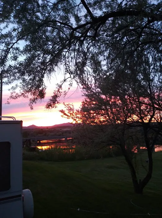 Riverside RV Picture 10