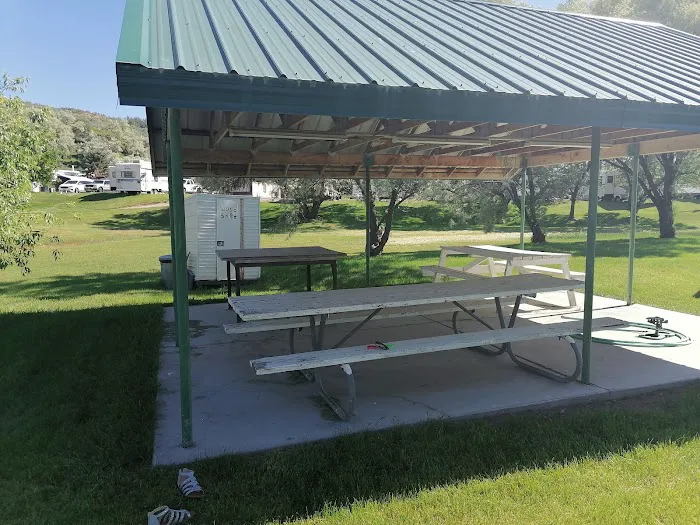 Riverside RV Picture 6