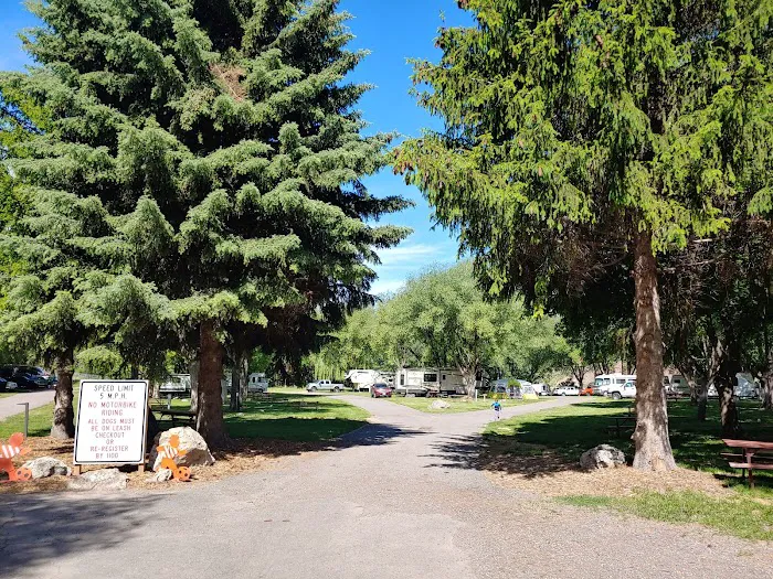 Mary's Place Campground Picture 5