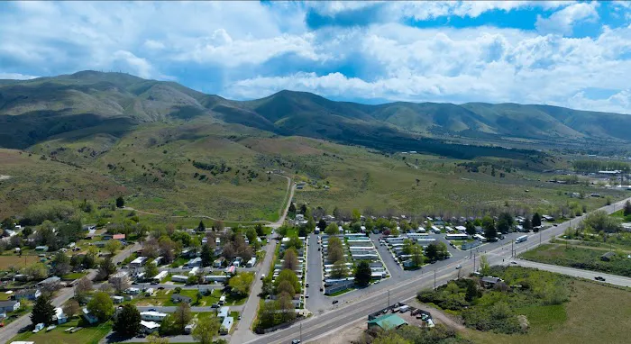 Elk Village Mobile Home Community Picture 4