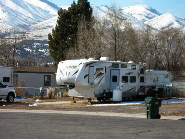 Cowboy RV & Mobile Home Park Picture 9