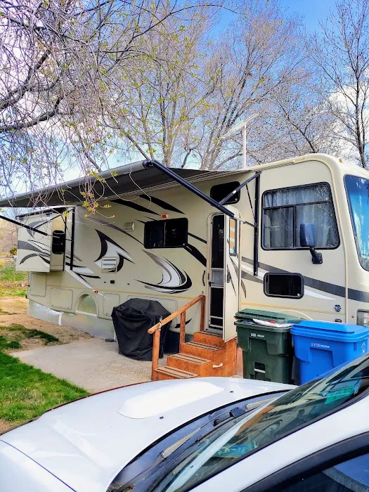 Cowboy RV & Mobile Home Park Picture 3