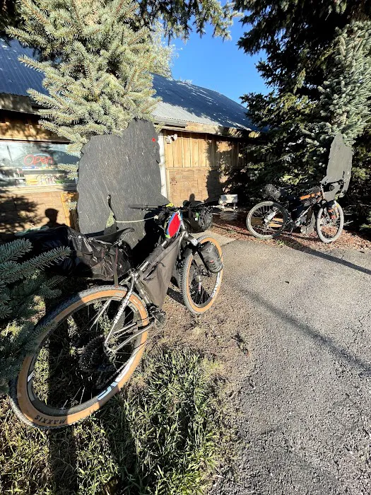 China Hat Store & RV Park Picture 7