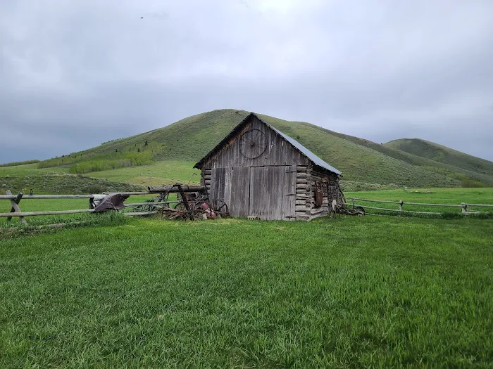 Cedar Bay Marina RV Park & Cafe Picture 5