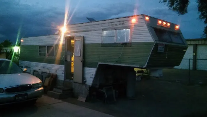 Dynasty Court Picture 4