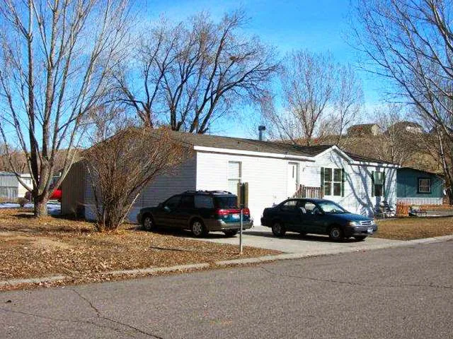 Belaire Estates Mobile Home Park Picture 9