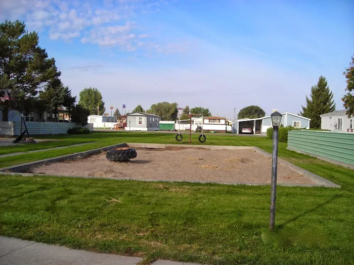 Parkside Manufactured Home Estates Picture 3