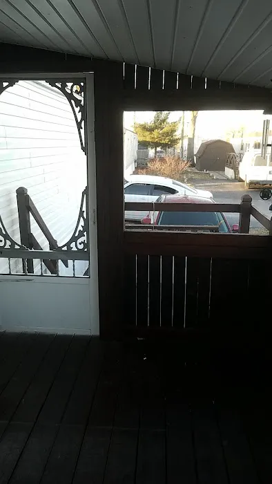 LaGrange Mobile Home Park Picture 1