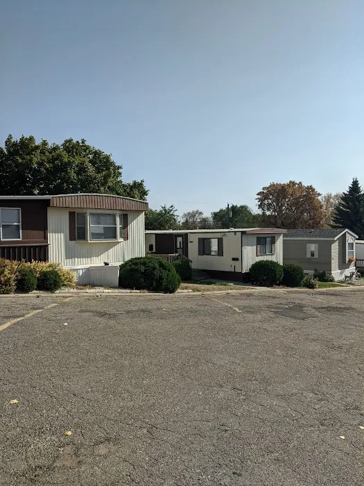 Civic Mobile Home Park Picture 5