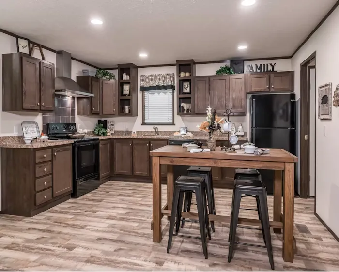 Holiday Estates Mobile Home Community Picture 10