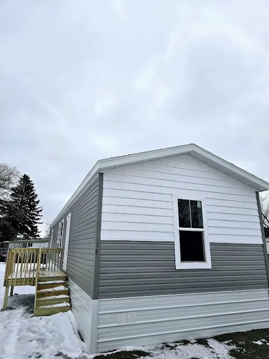 Holiday Estates Mobile Home Community Picture 5