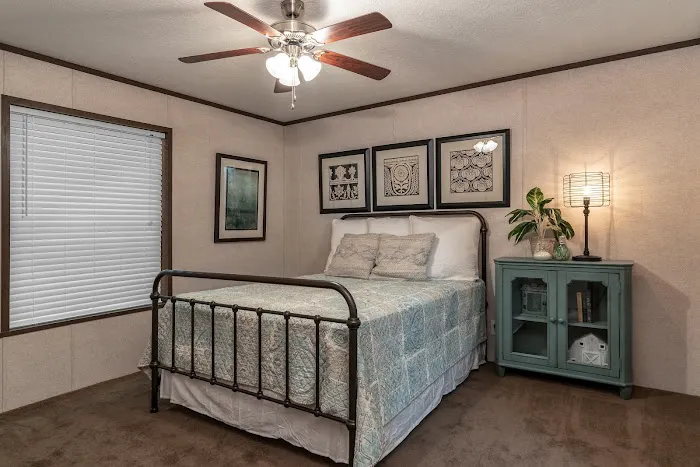 Starcrest Terrace Mobile Home Community Picture 8