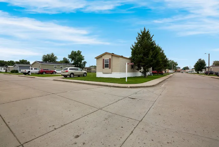 Colonial Estates Picture 6