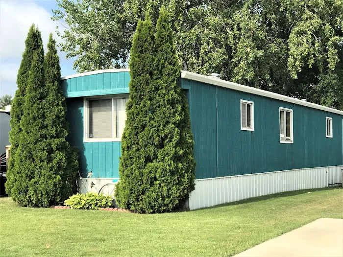 Colonial Estates Picture 1