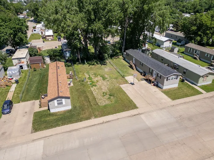 Airport Village Picture 3