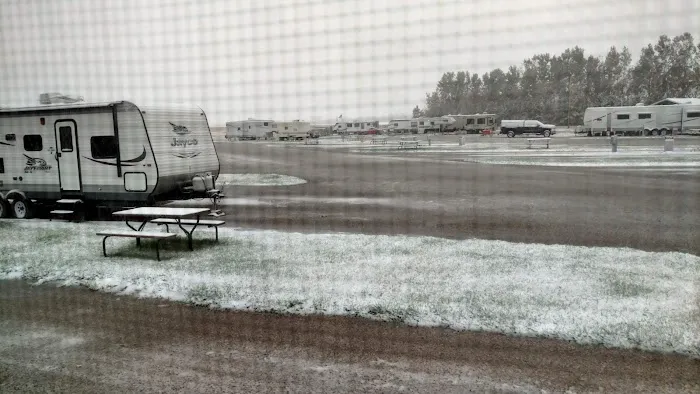 A Prairie Breeze RV Park Picture 8