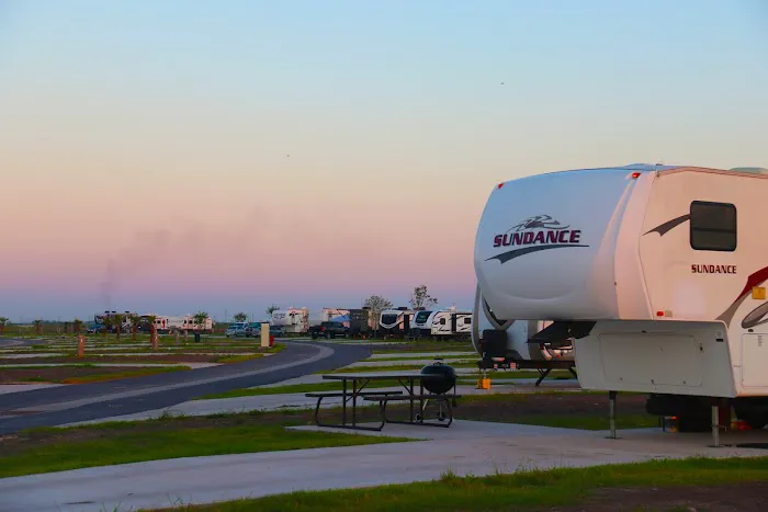 Jetstream RV Resort at Tropical Trails Picture 8